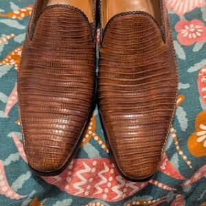 Elegant Brown Textured Men's Loafers